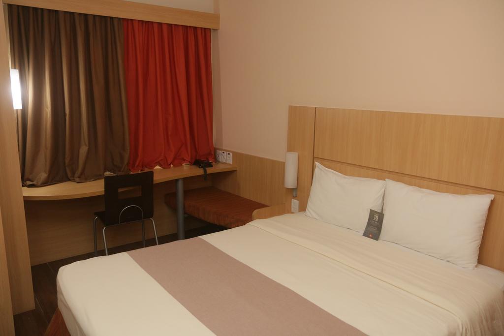 Готель Ibis Фейра-де-Сантана Екстер'єр фото